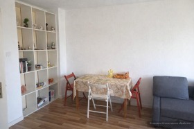 Обява Дава под наем 2-СТАЕН,град Бургас, Център