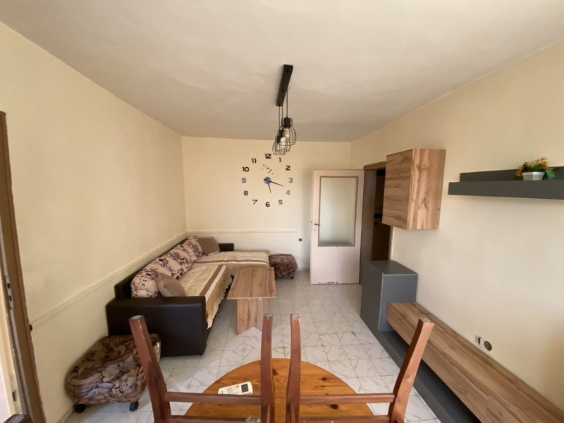 Под наем 2-СТАЕН, град Пловдив, Център • 390 € / 762.77 лв. • 48888156 1 — Holmes.bg Под наем 2-СТАЕН, град Пловдив, Център • 390 € / 762.77 лв. • 48888156 1