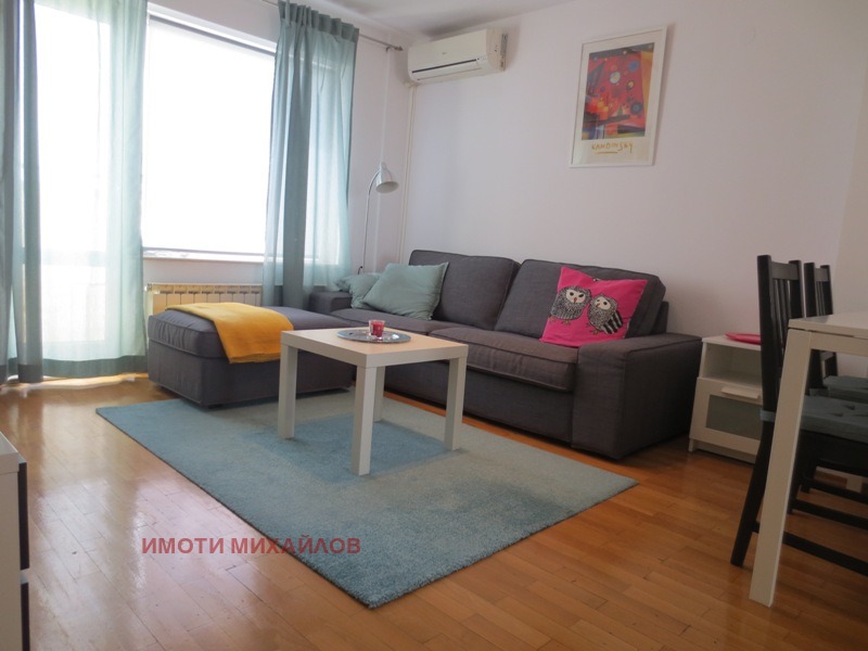 Под наем 3-СТАЕН, град София, Център • 700 € / 1369.08 лв. • 13047213 1 — Holmes.bg Под наем 3-СТАЕН, град София, Център • 700 € / 1369.08 лв. • 13047213 1