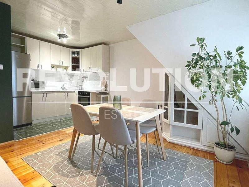 Под наем 3-СТАЕН, град Варна, Левски 1 • 750 € / 1466.87 лв. • 93394653 1 — Holmes.bg Под наем 3-СТАЕН, град Варна, Левски 1 • 750 € / 1466.87 лв. • 93394653 1