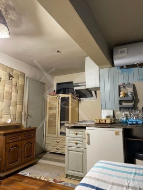 Едностайни апартаменти под наем в град Бургас, Център - изображение 3 