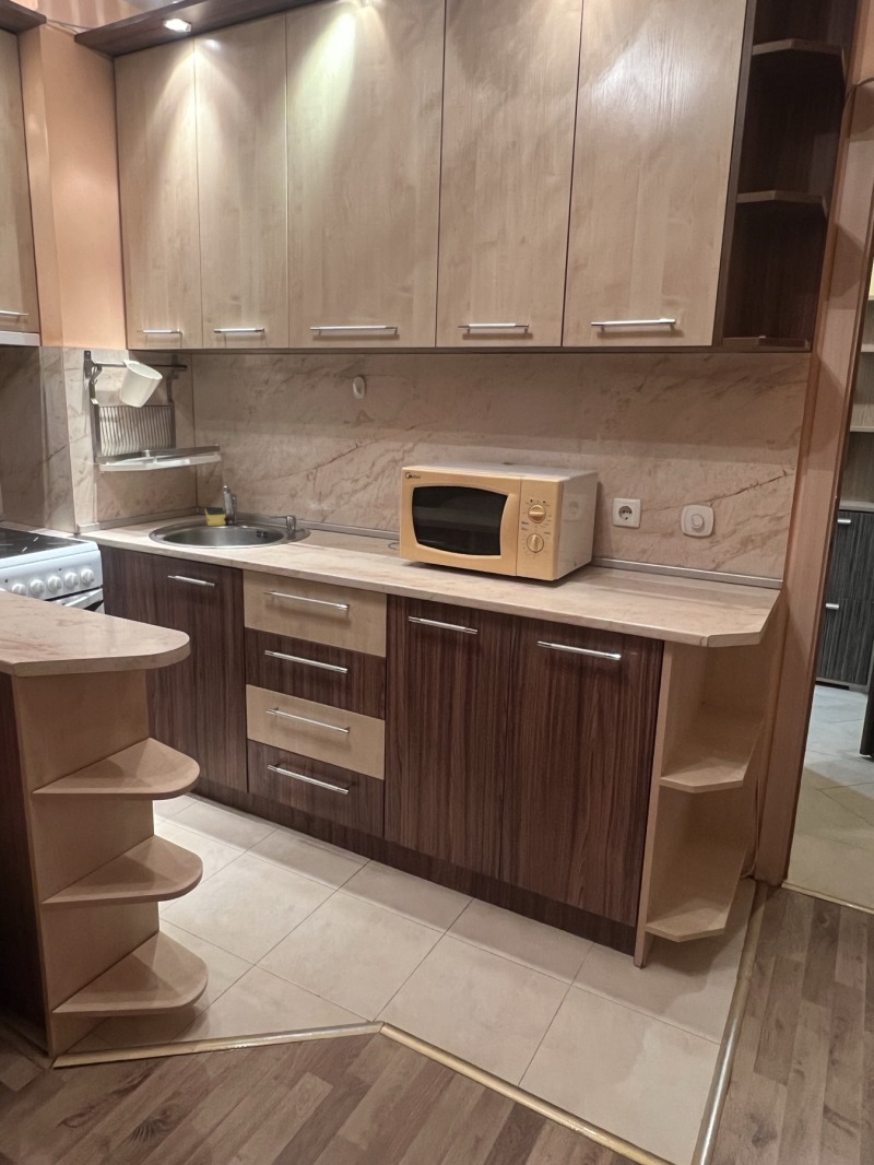 Под наем 1-СТАЕН, град София, Витоша • 450 € / 880.12 лв. • 27903681 1 — Holmes.bg Под наем 1-СТАЕН, град София, Витоша • 450 € / 880.12 лв. • 27903681 1