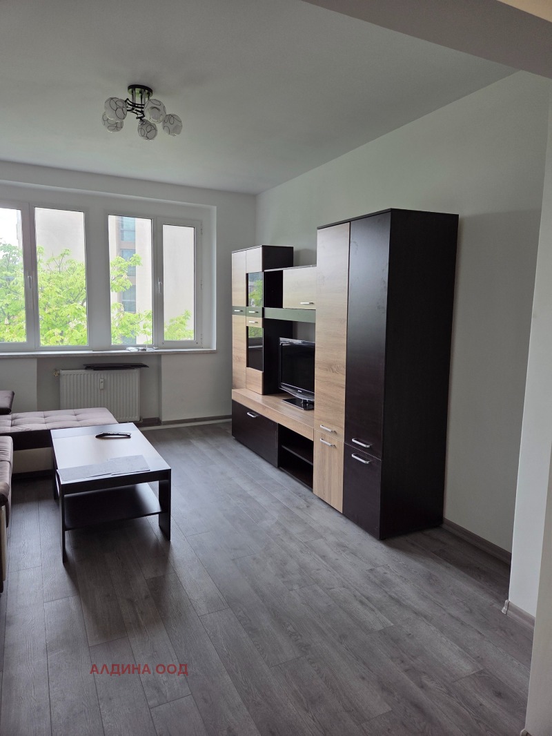 Под наем 2-СТАЕН, град Перник, Център • 470 € / 919.24 лв. • 71769565 1 — Holmes.bg Под наем 2-СТАЕН, град Перник, Център • 470 € / 919.24 лв. • 71769565 1