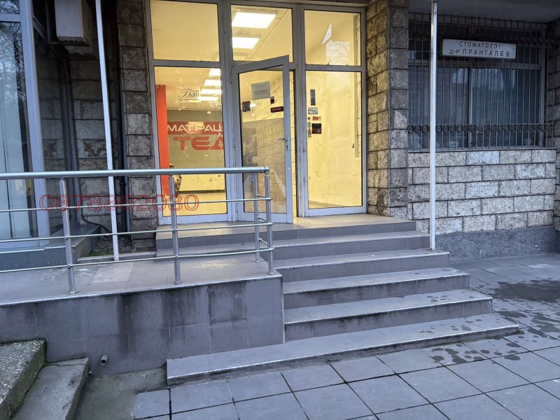 Под наем ОФИС, град Плевен, Идеален център • 800 € / 1564.66 лв. • 51784345 1 — Holmes.bg Под наем ОФИС, град Плевен, Идеален център • 800 € / 1564.66 лв. • 51784345 1