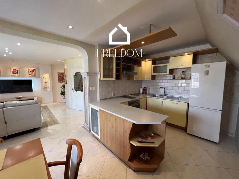 Под наем 3-СТАЕН, град Варна, Център • 790 € • 88277432 1 — Holmes.bg Под наем 3-СТАЕН, град Варна, Център • 790 € • 88277432 1