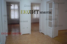 ОФИС, 210 m2 - Holmes.bg ОФИС, 210 m2