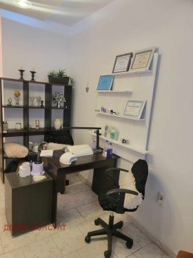 ОФИС, 30 m2 - Holmes.bg ОФИС, 30 m2