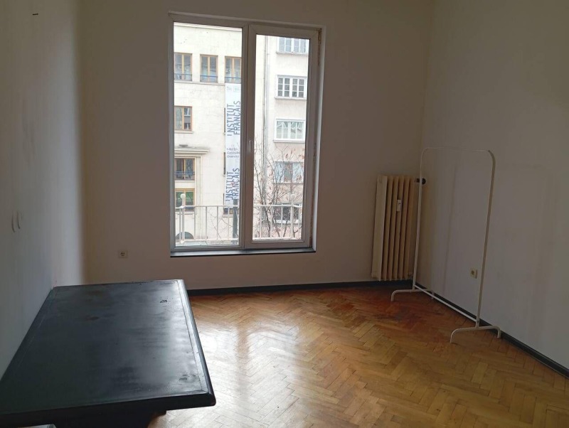 Под наем 3-СТАЕН, град София, Център • 664 € / 1298.67 лв. • 43489076 1 — Holmes.bg Под наем 3-СТАЕН, град София, Център • 664 € / 1298.67 лв. • 43489076 1