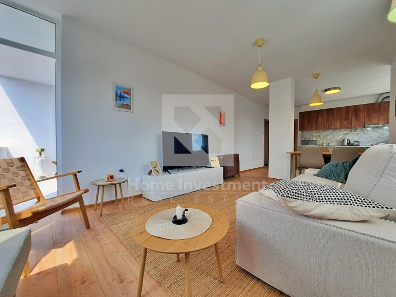 Под наем 4-СТАЕН, град Варна, Център • 900 € • 15605262 1 — Holmes.bg Под наем 4-СТАЕН, град Варна, Център • 900 € • 15605262 1