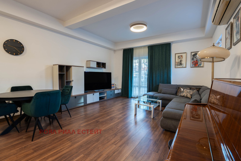 Под наем КЪЩА, град Пловдив, Център • 800 € • 48696721 1 — Holmes.bg Под наем КЪЩА, град Пловдив, Център • 800 € • 48696721 1