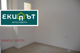 ОФИС, 12 m2 - Holmes.bg ОФИС, 12 m2