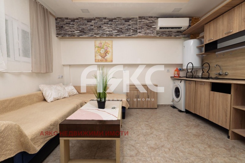 Под наем ЕТАЖ ОТ КЪЩА, град София, Димитър Миленков • 400 € • 47775582 1 — Holmes.bg Под наем ЕТАЖ ОТ КЪЩА, град София, Димитър Миленков • 400 € • 47775582 1