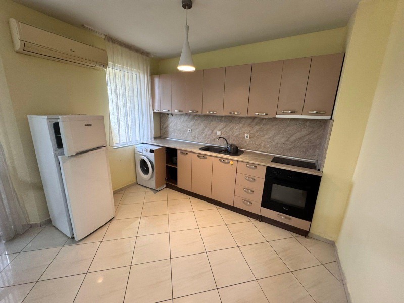 Под наем 3-СТАЕН, град Пловдив, Кършияка • 550 € / 1075.71 лв. • 93571059 1 — Holmes.bg Под наем 3-СТАЕН, град Пловдив, Кършияка • 550 € / 1075.71 лв. • 93571059 1