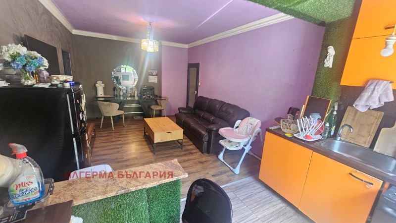 Под наем 3-СТАЕН, град София, Разсадника • 550 € / 1075.71 лв. • 38428016 1 — Holmes.bg Под наем 3-СТАЕН, град София, Разсадника • 550 € / 1075.71 лв. • 38428016 1