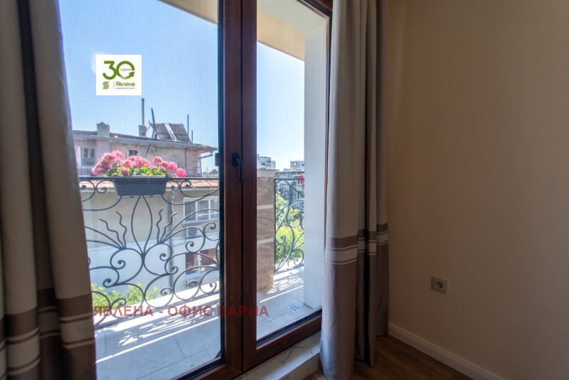 Под наем 2-СТАЕН, град Варна, ВИНС-Червен площад • 650 € / 1271.29 лв. • 80775346 1 — Holmes.bg Под наем 2-СТАЕН, град Варна, ВИНС-Червен площад • 650 € / 1271.29 лв. • 80775346 1