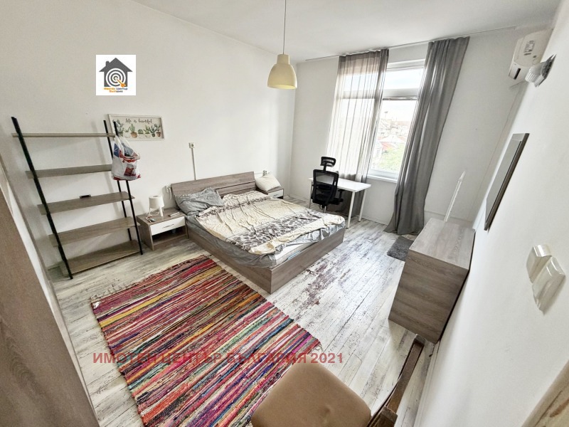 Под наем 3-СТАЕН, град София, Център • 650 € • 15311575 1 — Holmes.bg Под наем 3-СТАЕН, град София, Център • 650 € • 15311575 1