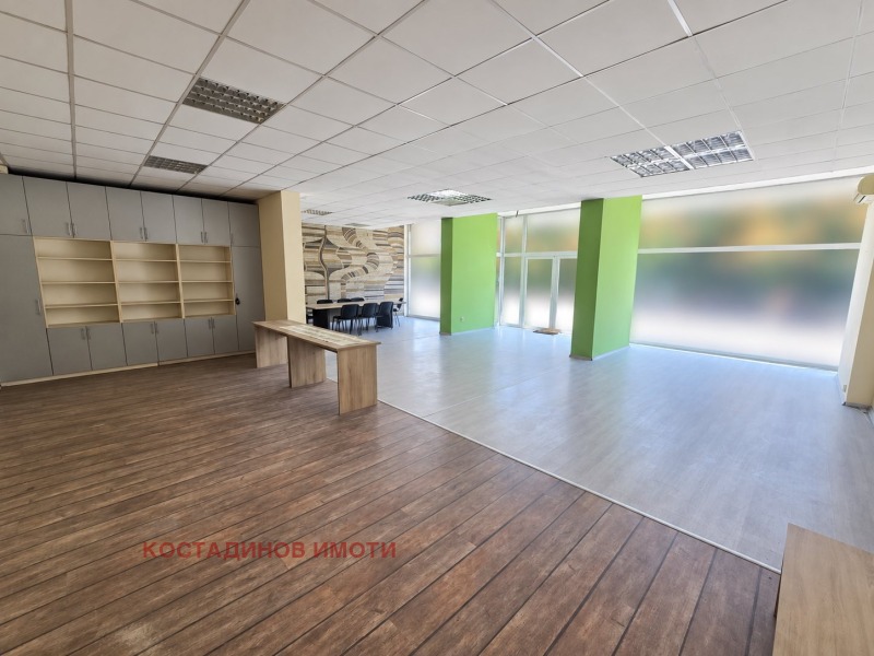 Под наем МАГАЗИН, град Пловдив, Център • 3300 € • 46957279 1 — Holmes.bg Под наем МАГАЗИН, град Пловдив, Център • 3300 € • 46957279 1