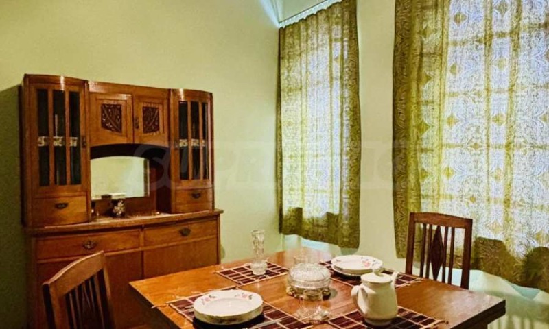 Под наем 3-СТАЕН, град Бургас, Център • 650 € / 1271.29 лв. • 52300746 1 — Holmes.bg Под наем 3-СТАЕН, град Бургас, Център • 650 € / 1271.29 лв. • 52300746 1