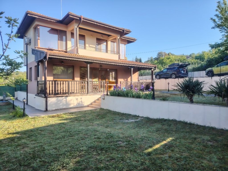 Под наем КЪЩА, град Варна, м-т Боровец - юг • 1200 € / 2347.00 лв. • 87720818 1 — Holmes.bg Под наем КЪЩА, град Варна, м-т Боровец - юг • 1200 € / 2347.00 лв. • 87720818 1