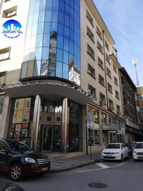 ЗАВЕДЕНИЕ, 150 m2 - Holmes.bg ЗАВЕДЕНИЕ, 150 m2