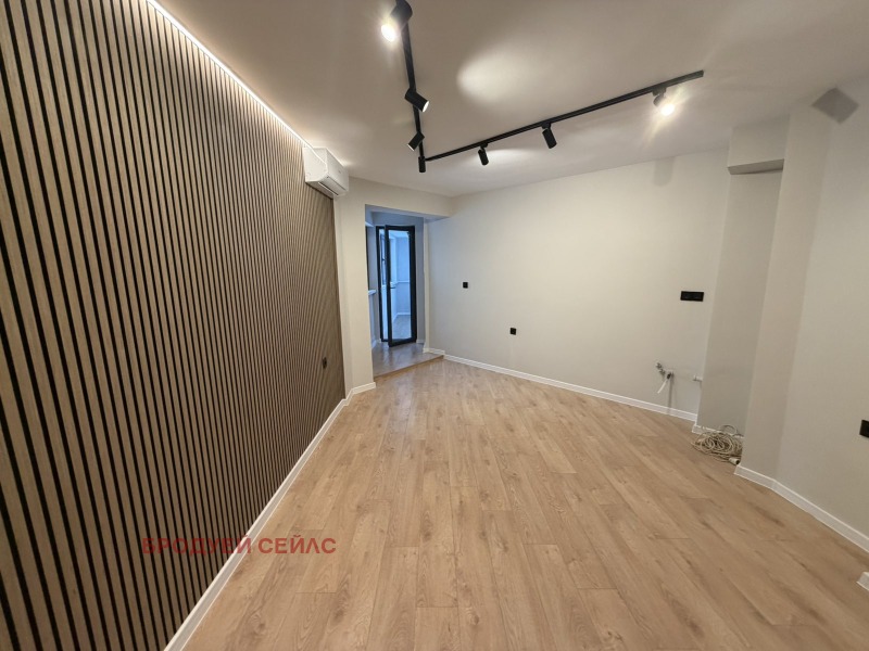Под наем МАГАЗИН, град София, Хладилника • 525 € • 27856250 1 — Holmes.bg Под наем МАГАЗИН, град София, Хладилника • 525 € • 27856250 1