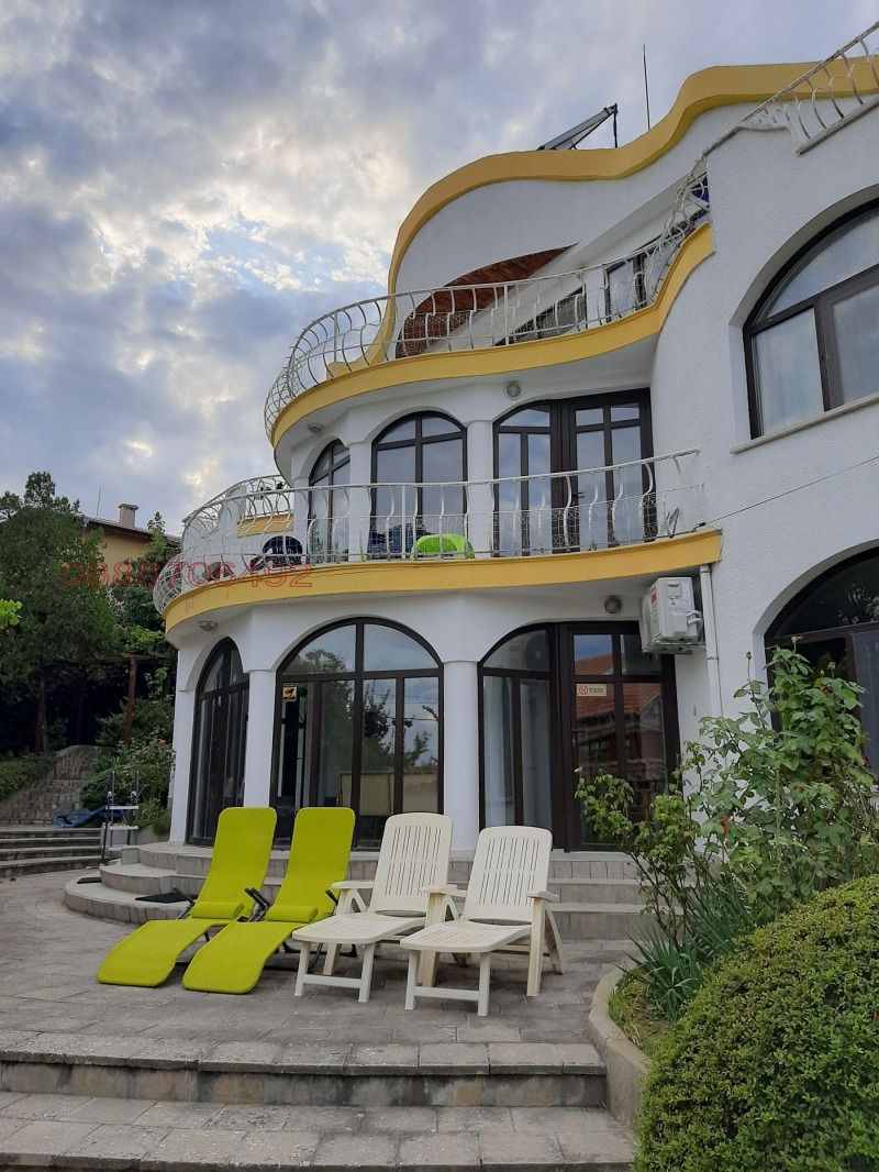 Под наем КЪЩА, град Варна, м-т Долна Трака • 3400 € • 69091102 1 — Holmes.bg Под наем КЪЩА, град Варна, м-т Долна Трака • 3400 € • 69091102 1