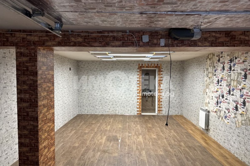 Под наем ОФИС, град София, Център • 350 € / 684.54 лв. • 88640556 1 — Holmes.bg Под наем ОФИС, град София, Център • 350 € / 684.54 лв. • 88640556 1