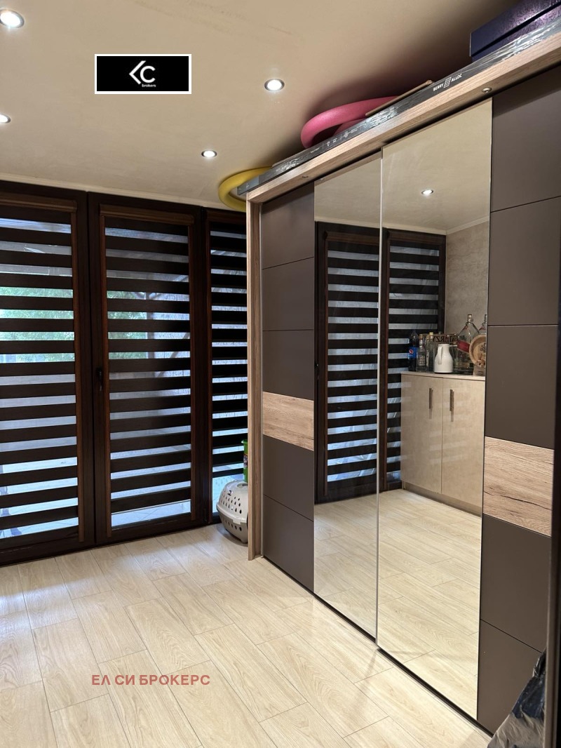 Продава 4-СТАЕН, гр. София, Света Троица, снимка 7 - Апартаменти - 52587952