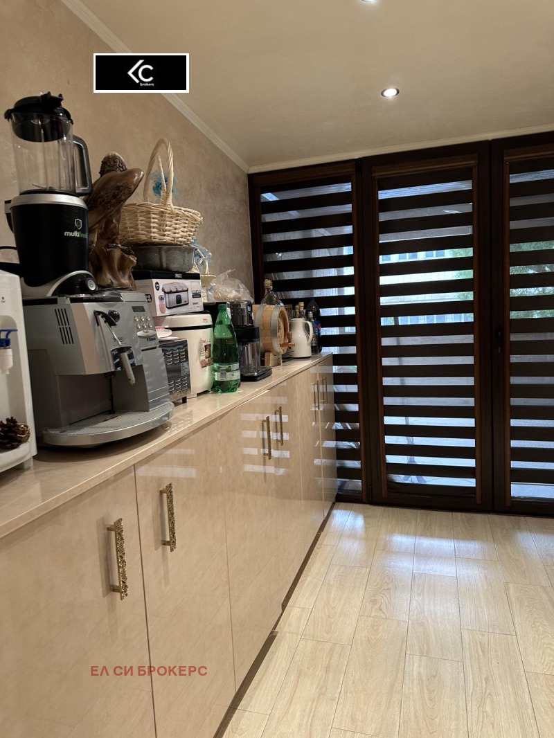 Продава 4-СТАЕН, гр. София, Света Троица, снимка 6 - Апартаменти - 52587952