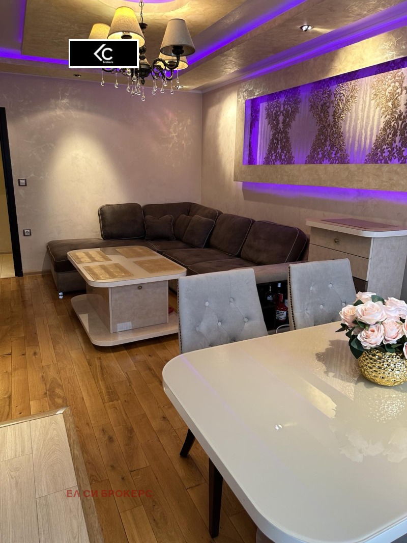 Продава 4-СТАЕН, гр. София, Света Троица, снимка 2 - Апартаменти - 52587952