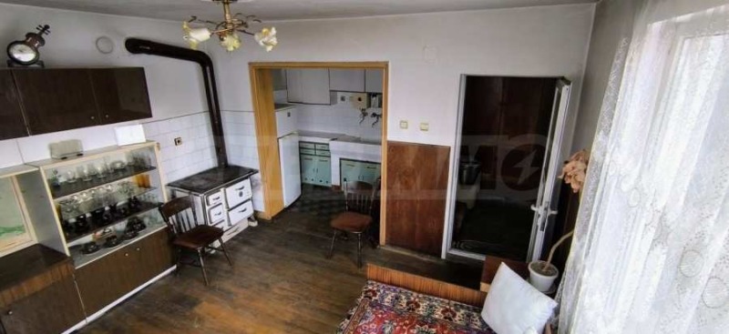 Продава КЪЩА, гр. Троян, област Ловеч, снимка 9 - Къщи - 52804329