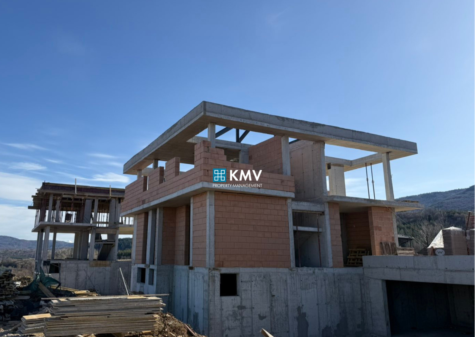 Продава КЪЩА, гр. София, с. Бистрица