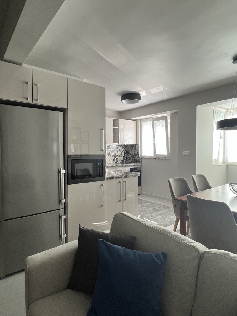 Продава  Многостаен град Плевен , Идеален център , 125 кв.м | 10615135 - изображение [8]