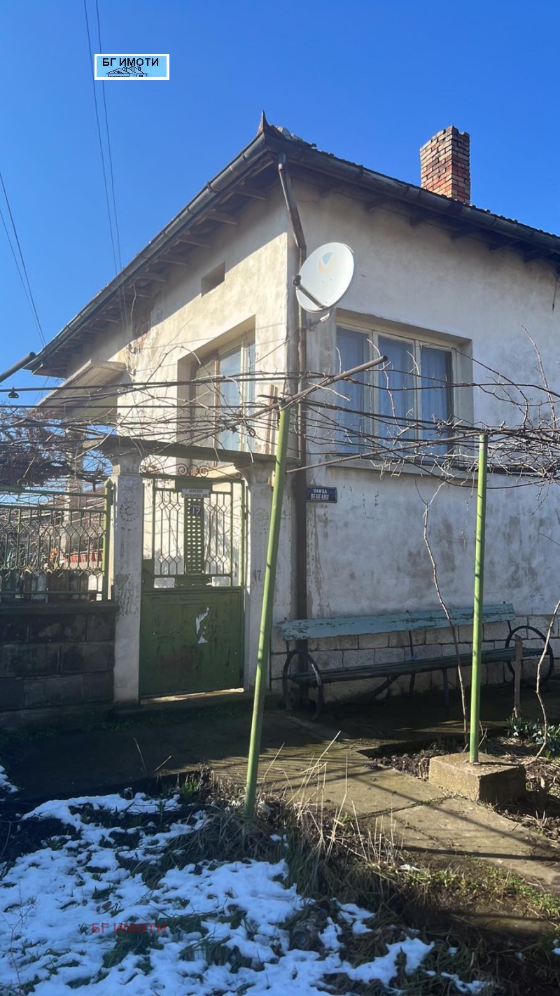 Продава КЪЩА, гр. Кнежа, област Плевен, снимка 2 - Къщи - 53522577