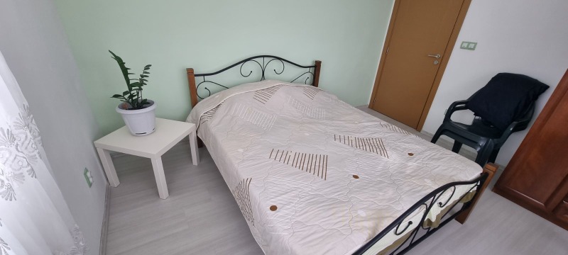 Продава ЕТАЖ ОТ КЪЩА в град Разград, Житница - 120 кв.м / 165 000 € » 322 711.95 лв., РОС -НЕДВИЖИМИ ИМОТИ