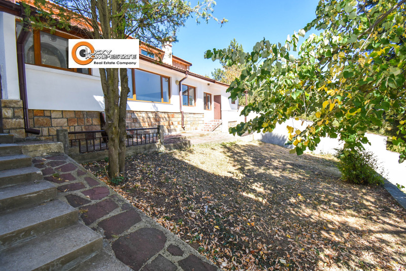 Продава КЪЩА в град София, гр. Банкя - 295 кв.м / 345 000 € » 674 761.35 лв., ЛЪКИ ХОУМ-ЕСТЕЙТ ЕООД