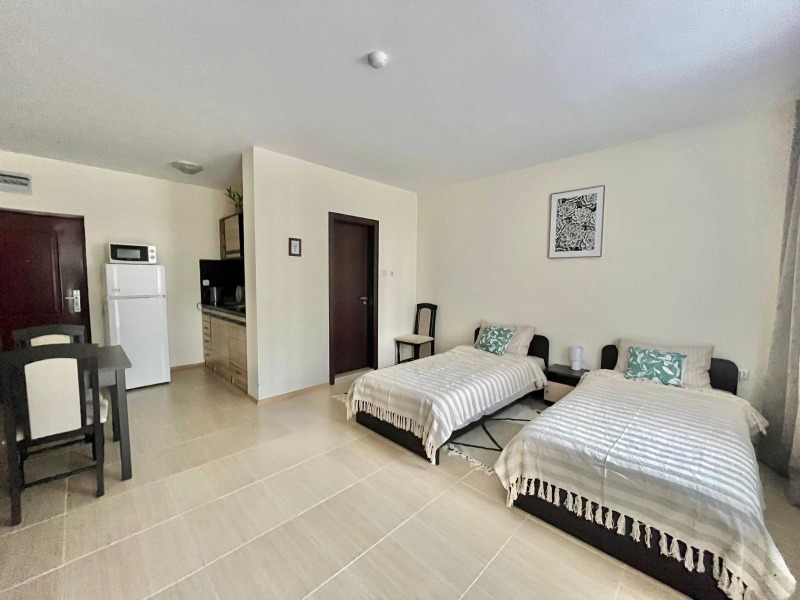 Продава  1-стаен област Бургас , к.к. Слънчев бряг , 44 кв.м | 56677904 - изображение [2]