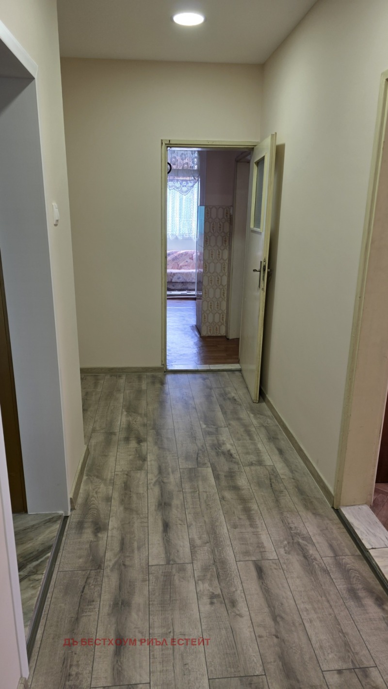 Na prodej  3 ložnice Varna , Ljatno kino Trakija , 96 m2 | 52461979 - obraz [14]