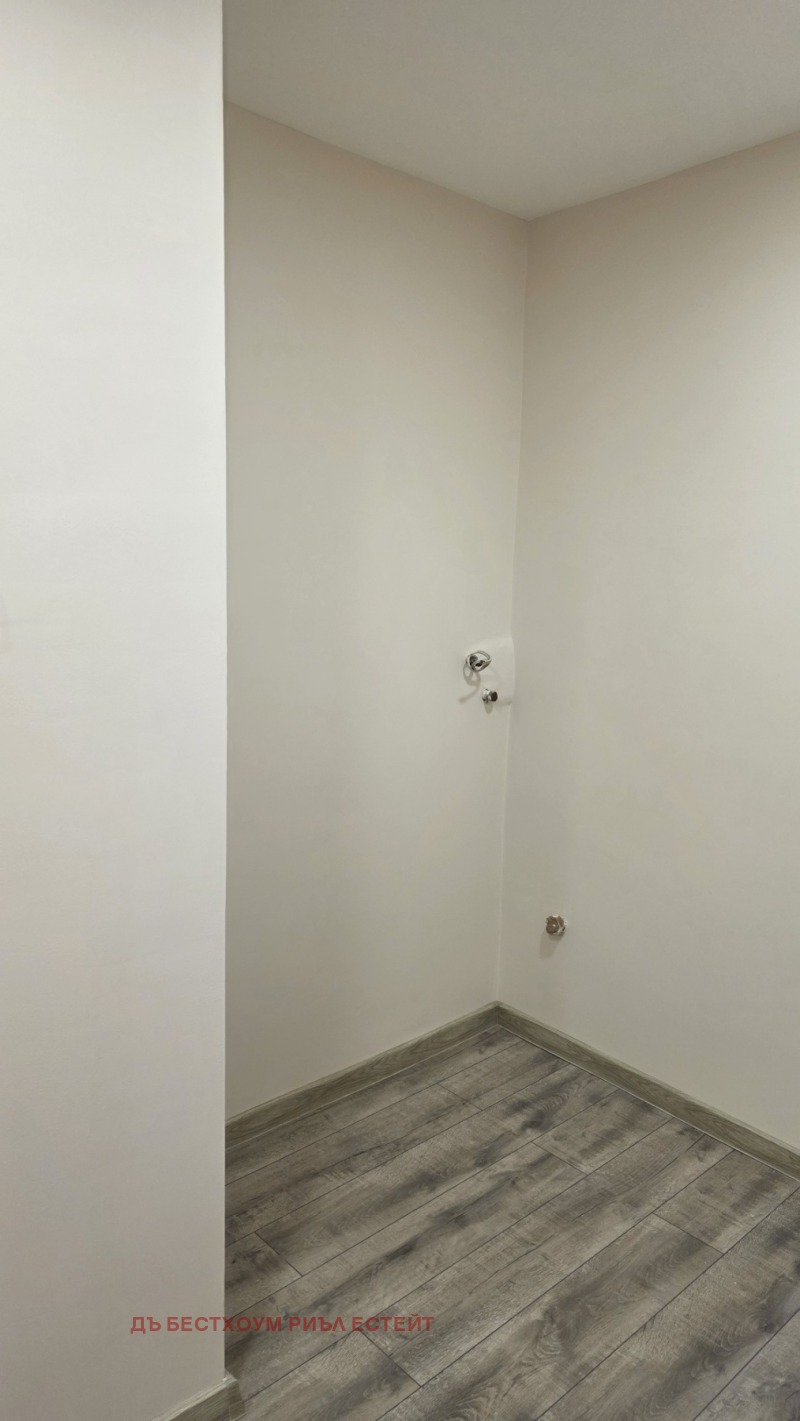 Na prodej  3 ložnice Varna , Ljatno kino Trakija , 96 m2 | 52461979 - obraz [16]