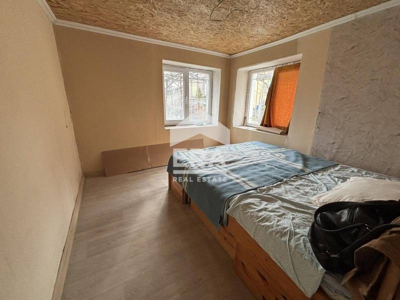 Eladó  Ház emelete Haskovo , Druzsba 1 , 68 négyzetméter | 89307124