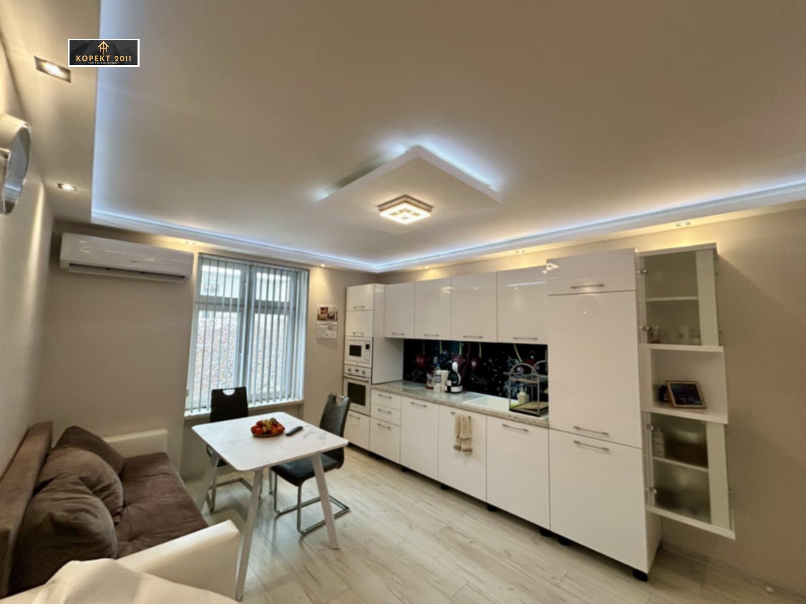 Продава 3-СТАЕН, гр. Русе, Център, снимка 2 - Апартаменти - 53941991