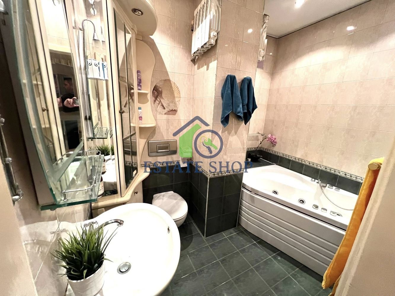 Продава ЕТАЖ ОТ КЪЩА, гр. Пловдив, Гагарин, снимка 5 - Етаж от къща - 54293132