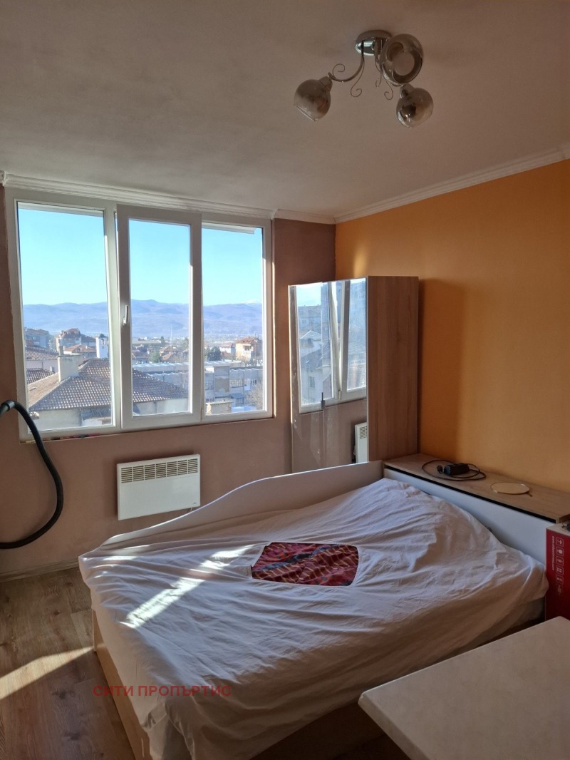 Продава 2-СТАЕН, гр. Благоевград, Грамада, снимка 2 - Апартаменти - 53430190