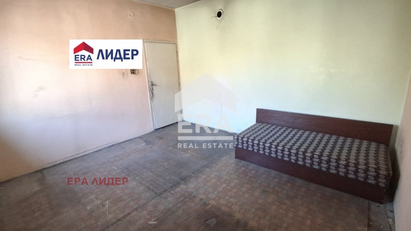Продава ЕТАЖ ОТ КЪЩА, гр. Русе, Дружба 2, снимка 9 - Етаж от къща - 56015488