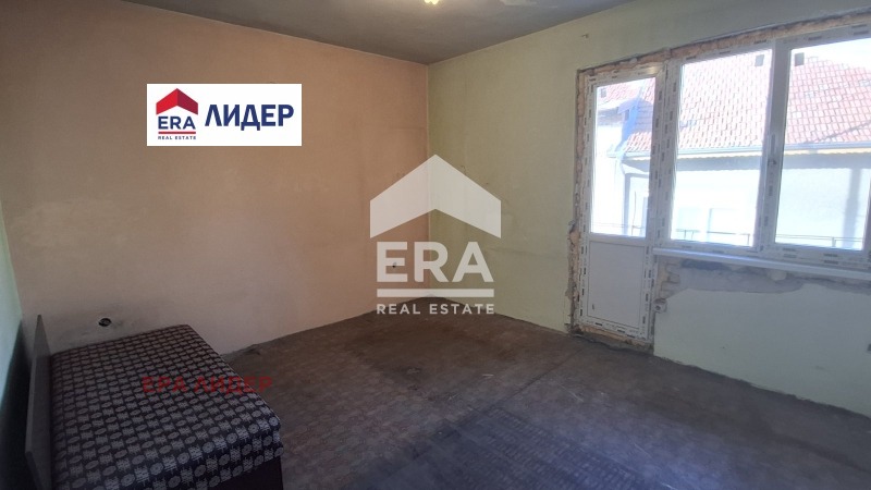 Продава ЕТАЖ ОТ КЪЩА, гр. Русе, Дружба 2, снимка 15 - Етаж от къща - 56015488