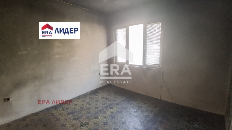 Продава ЕТАЖ ОТ КЪЩА, гр. Русе, Дружба 2, снимка 3 - Етаж от къща - 56015488