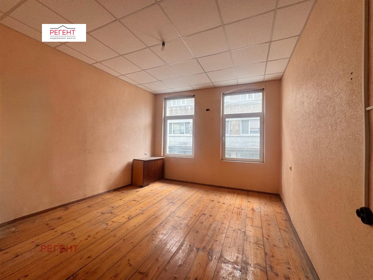 Продава 3-СТАЕН, гр. Габрово, Център, снимка 2 - Апартаменти - 56367756