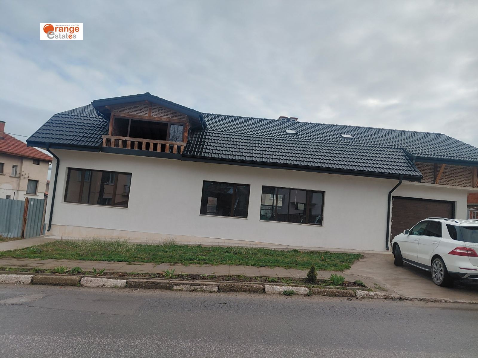 Продава КЪЩА, с. Сапарево, област Кюстендил