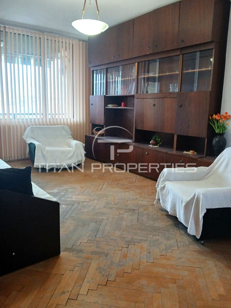 Продава МНОГОСТАЕН, гр. Пловдив, Кючук Париж, снимка 3 - Апартаменти - 52653234