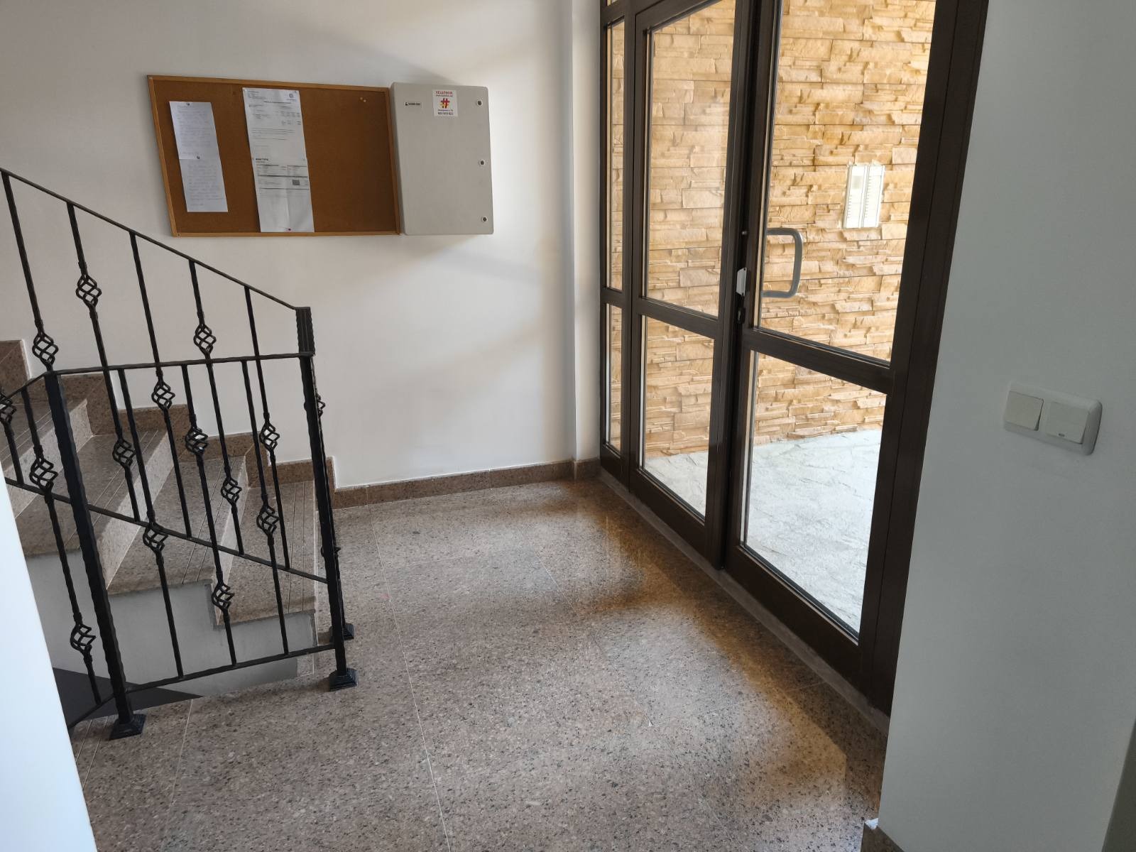 Продава 3-СТАЕН, гр. Варна, м-т Долна Трака, снимка 2 - Апартаменти - 54616158